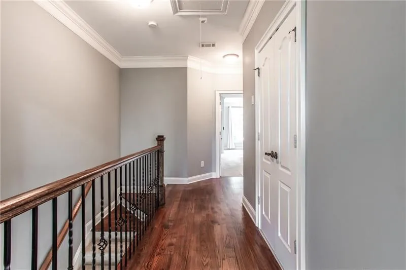 921 Persimmon Point, Atlanta, Georgia 30328, 3 Bedrooms Bedrooms, ,3 BathroomsBathrooms,Residential,Sold,921 Persimmon Point,6681980