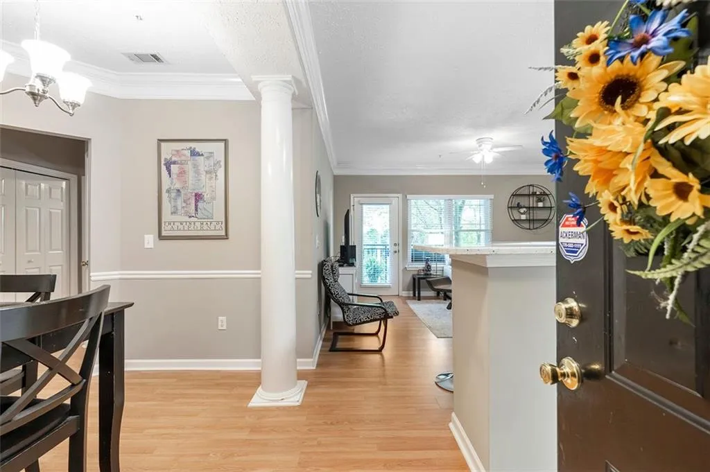 5559 Glenridge Drive Unit 2203, Atlanta, Georgia 30342, 2 Bedrooms Bedrooms, ,2 BathroomsBathrooms,Residential,Sold,5559 Glenridge Drive Unit 2203,6893874