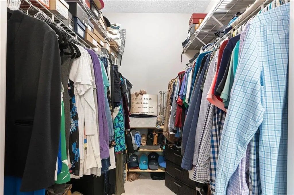 5559 Glenridge Drive Unit 2203, Atlanta, Georgia 30342, 2 Bedrooms Bedrooms, ,2 BathroomsBathrooms,Residential,Sold,5559 Glenridge Drive Unit 2203,6893874