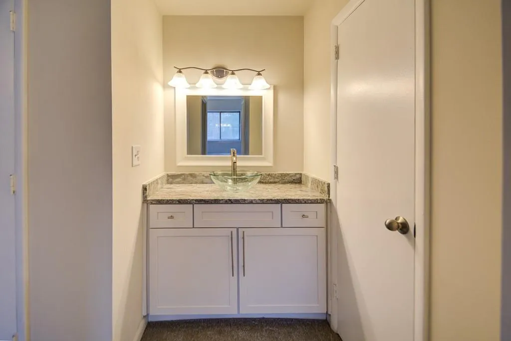 7072 Stonington Drive, Sandy Springs, Georgia 30328, 3 Bedrooms Bedrooms, ,2 BathroomsBathrooms,Residential,Sold,7072 Stonington Drive,6517809