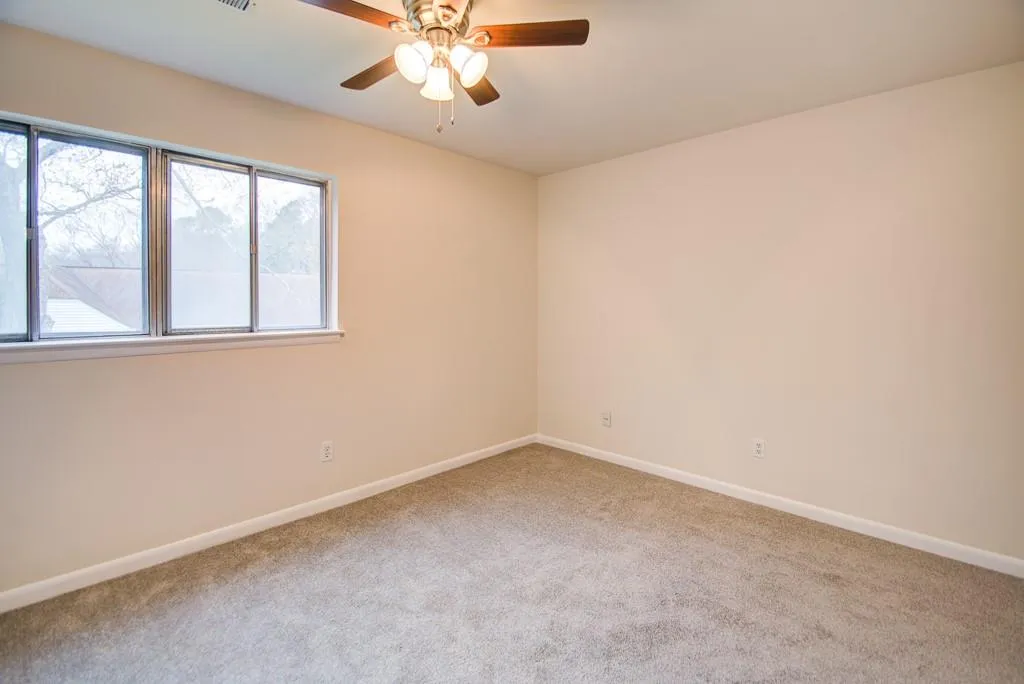 7072 Stonington Drive, Sandy Springs, Georgia 30328, 3 Bedrooms Bedrooms, ,2 BathroomsBathrooms,Residential,Sold,7072 Stonington Drive,6517809