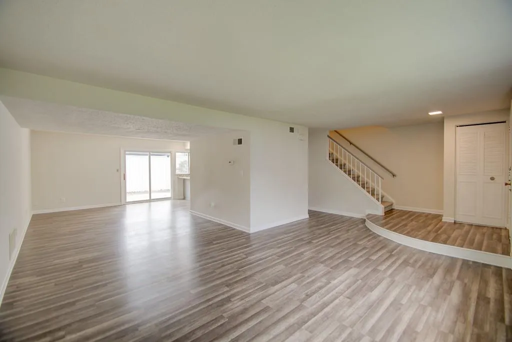 7072 Stonington Drive, Sandy Springs, Georgia 30328, 3 Bedrooms Bedrooms, ,2 BathroomsBathrooms,Residential,Sold,7072 Stonington Drive,6517809