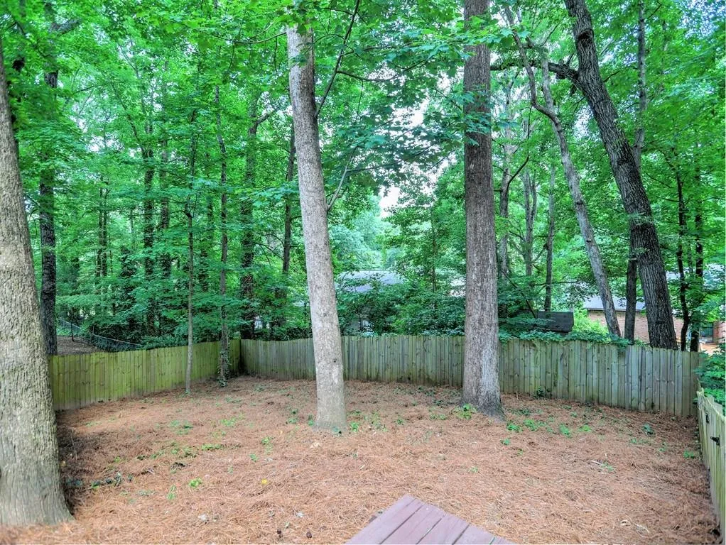 350 Thornwood Drive, Sandy Springs, Georgia 30328, 4 Bedrooms Bedrooms, ,4 BathroomsBathrooms,Residential,Sold,350 Thornwood Drive,7061035