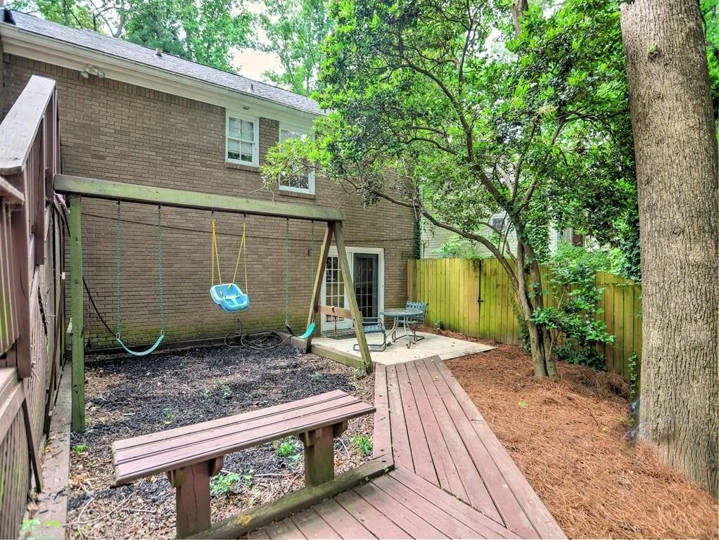 350 Thornwood Drive, Sandy Springs, Georgia 30328, 4 Bedrooms Bedrooms, ,4 BathroomsBathrooms,Residential,Sold,350 Thornwood Drive,7061035