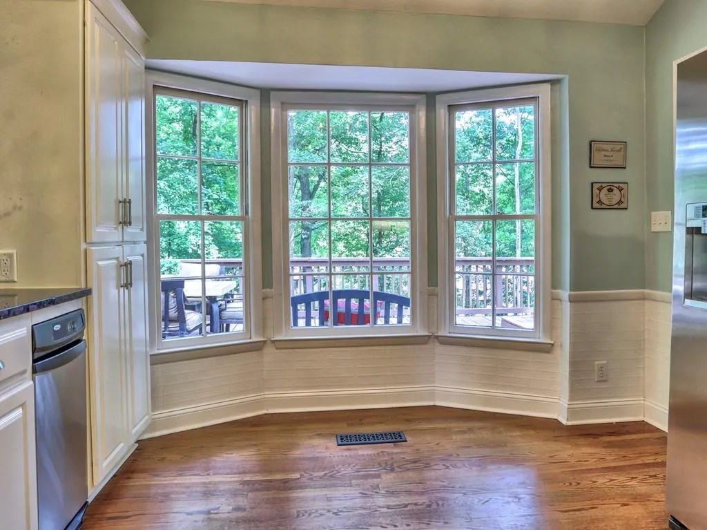 350 Thornwood Drive, Sandy Springs, Georgia 30328, 4 Bedrooms Bedrooms, ,4 BathroomsBathrooms,Residential,Sold,350 Thornwood Drive,7061035