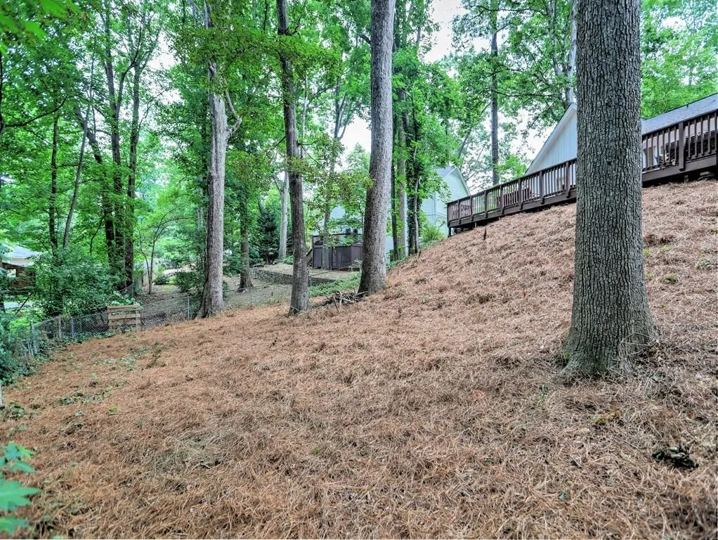 350 Thornwood Drive, Sandy Springs, Georgia 30328, 4 Bedrooms Bedrooms, ,4 BathroomsBathrooms,Residential,Sold,350 Thornwood Drive,7061035