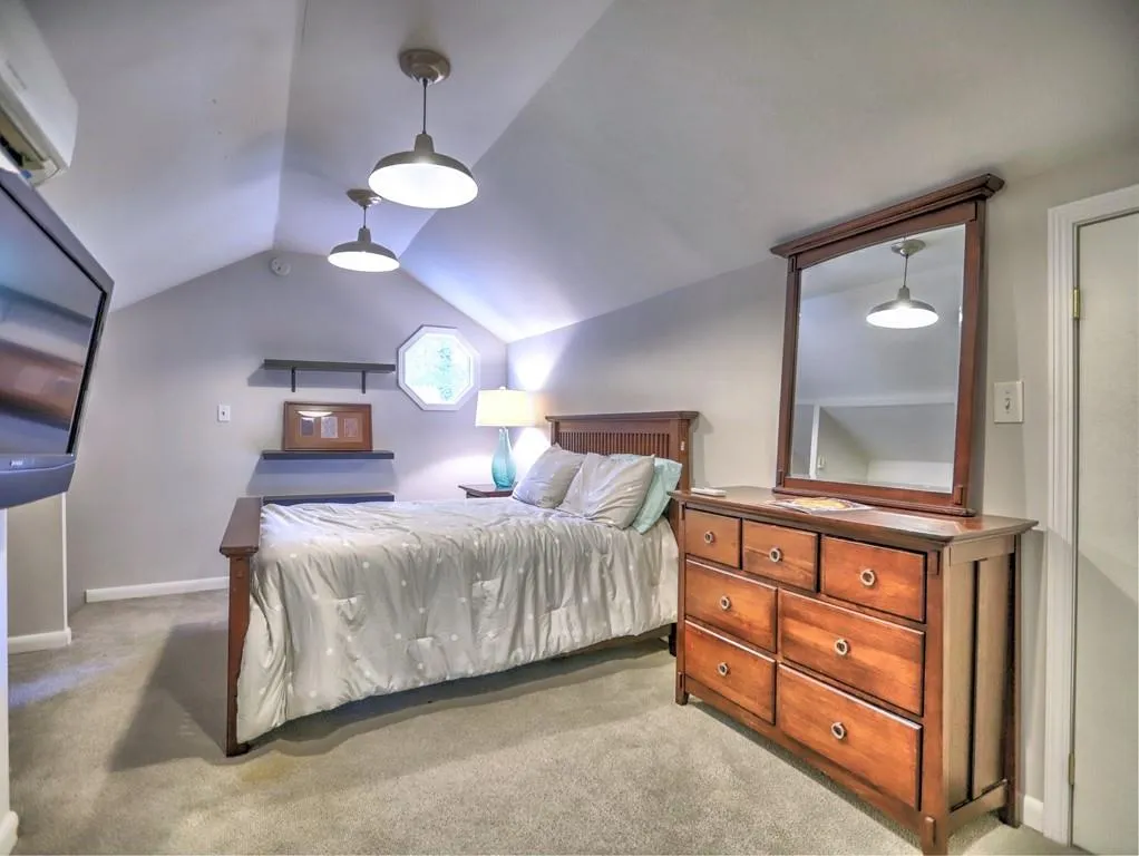 350 Thornwood Drive, Sandy Springs, Georgia 30328, 4 Bedrooms Bedrooms, ,4 BathroomsBathrooms,Residential,Sold,350 Thornwood Drive,7061035