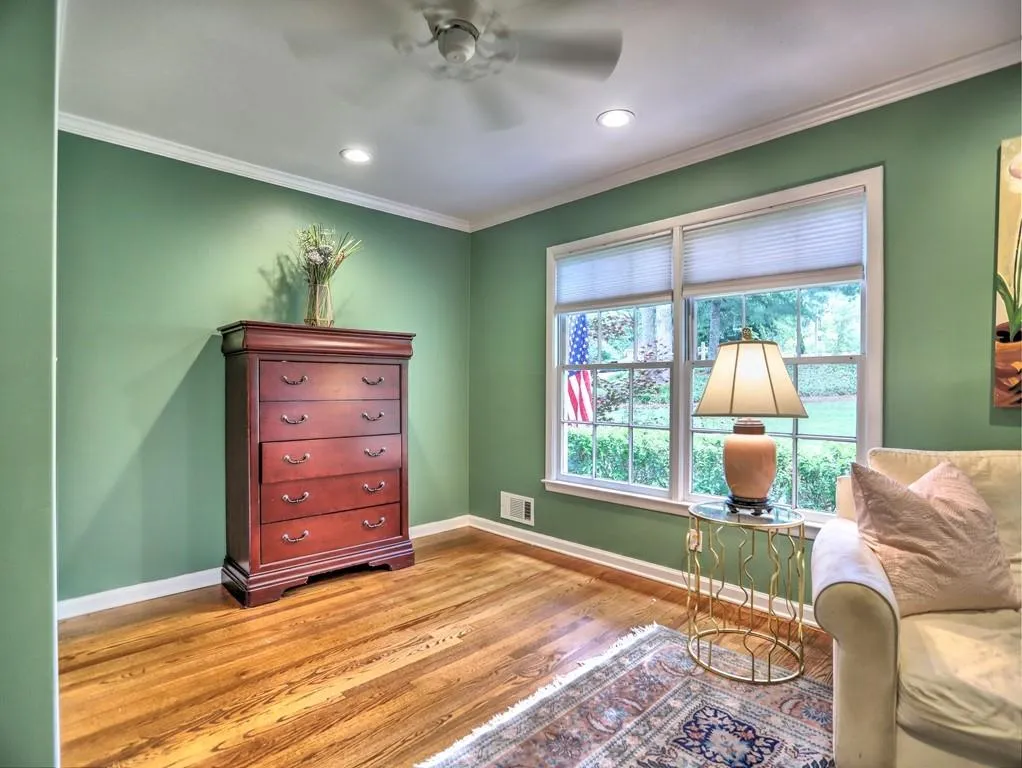 350 Thornwood Drive, Sandy Springs, Georgia 30328, 4 Bedrooms Bedrooms, ,4 BathroomsBathrooms,Residential,Sold,350 Thornwood Drive,7061035