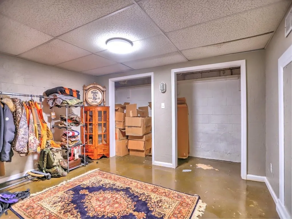 350 Thornwood Drive, Sandy Springs, Georgia 30328, 4 Bedrooms Bedrooms, ,4 BathroomsBathrooms,Residential,Sold,350 Thornwood Drive,7061035
