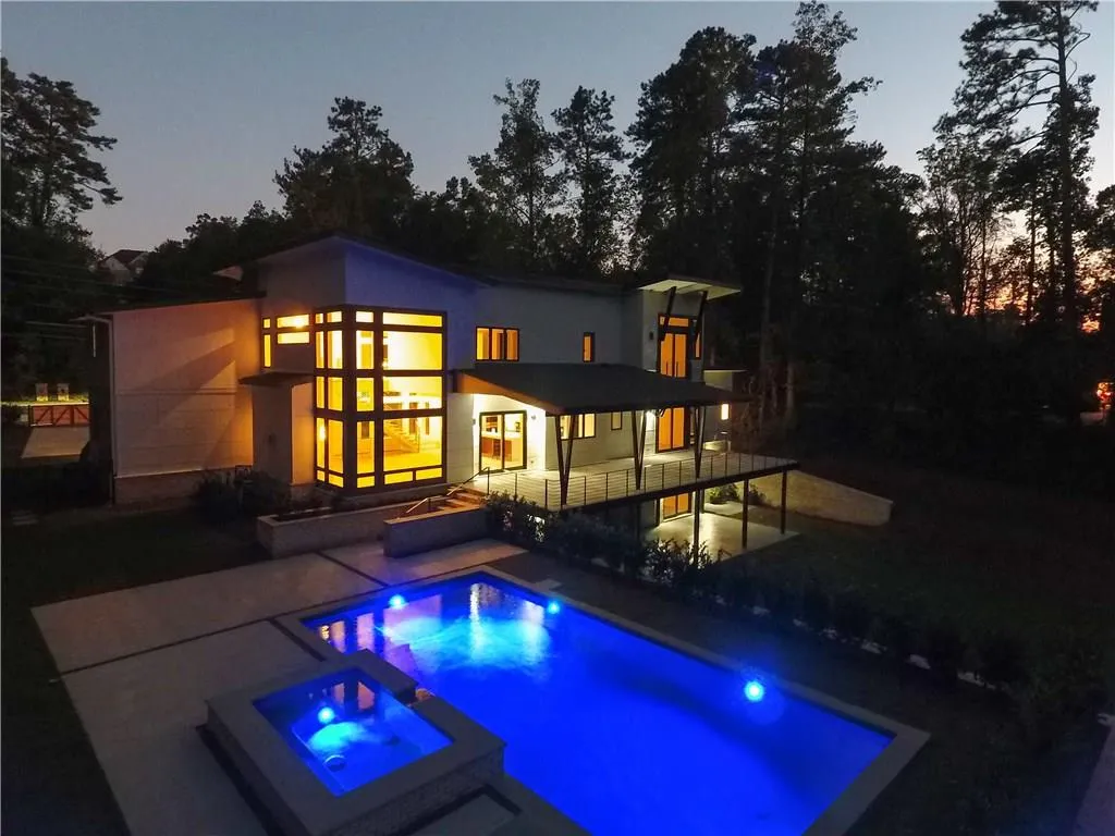 325 River Valley Road, Atlanta, Georgia 30328, 6 Bedrooms Bedrooms, ,6 BathroomsBathrooms,Residential,Sold,325 River Valley Road,6088411