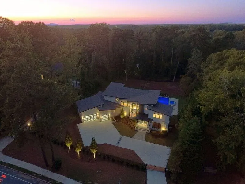 325 River Valley Road, Atlanta, Georgia 30328, 6 Bedrooms Bedrooms, ,6 BathroomsBathrooms,Residential,Sold,325 River Valley Road,6088411