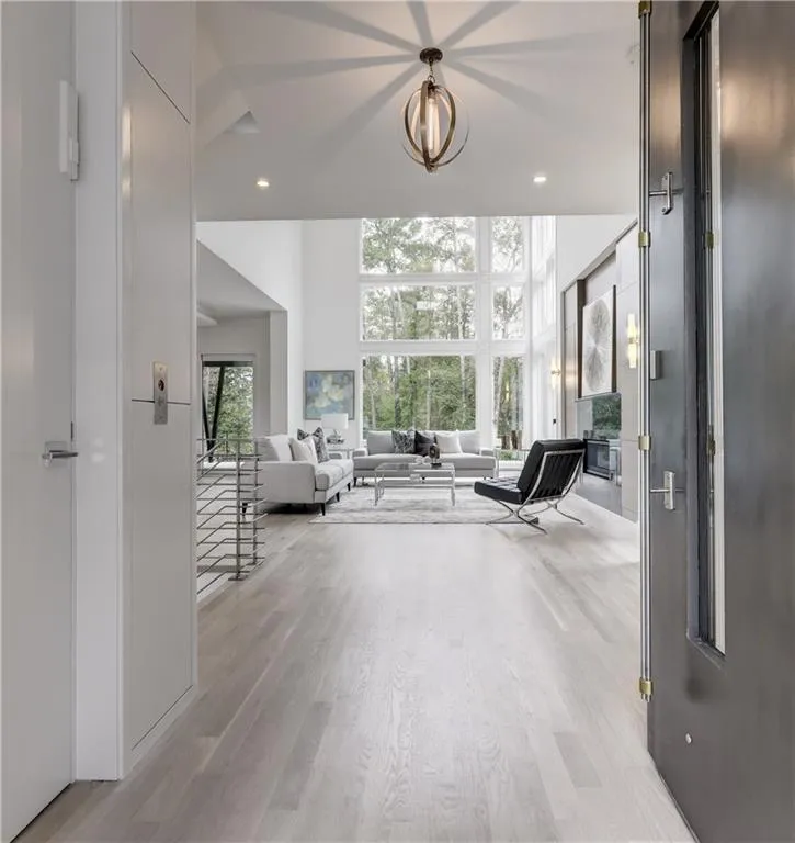 325 River Valley Road, Atlanta, Georgia 30328, 6 Bedrooms Bedrooms, ,6 BathroomsBathrooms,Residential,Sold,325 River Valley Road,6088411