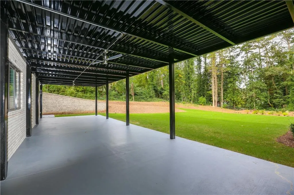 325 River Valley Road, Atlanta, Georgia 30328, 6 Bedrooms Bedrooms, ,6 BathroomsBathrooms,Residential,Sold,325 River Valley Road,6088411