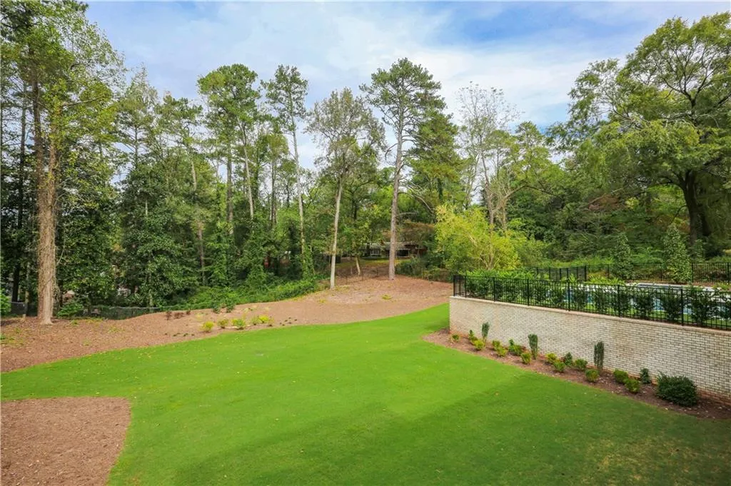325 River Valley Road, Atlanta, Georgia 30328, 6 Bedrooms Bedrooms, ,6 BathroomsBathrooms,Residential,Sold,325 River Valley Road,6088411