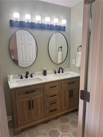1170