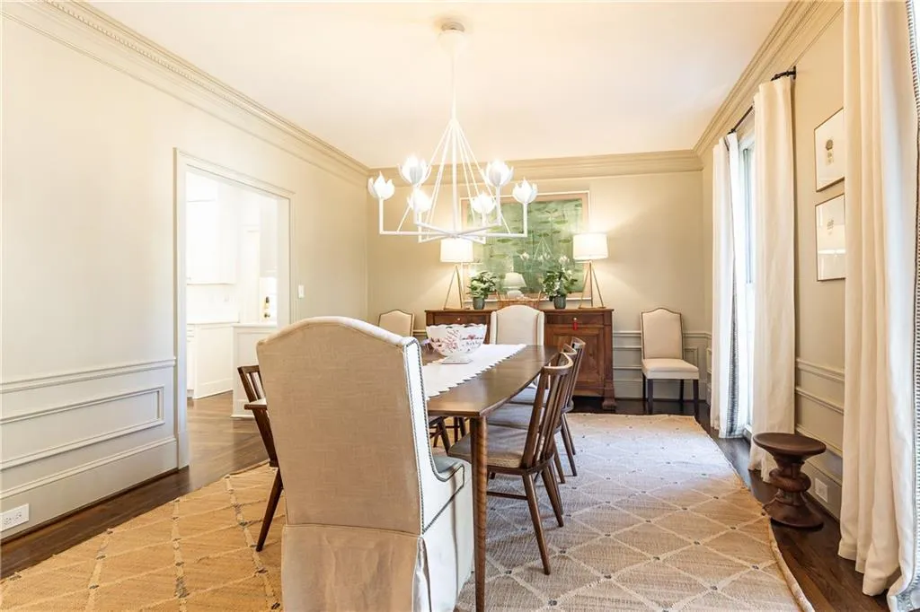 900 Hawick Drive Nw, Atlanta, Georgia 30327, 4 Bedrooms Bedrooms, 0 ,3 BathroomsBathrooms,Residential,For Sale,900 Hawick Drive Nw,7688792