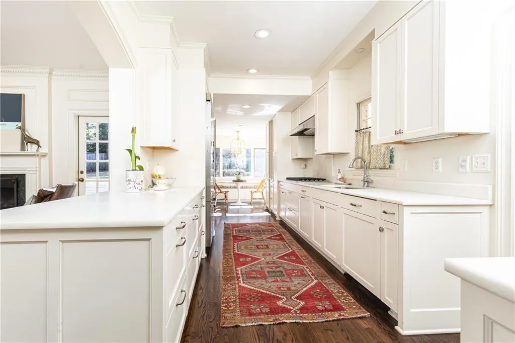 900 Hawick Drive Nw, Atlanta, Georgia 30327, 4 Bedrooms Bedrooms, 0 ,3 BathroomsBathrooms,Residential,For Sale,900 Hawick Drive Nw,7688792