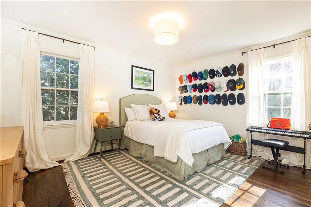 900 Hawick Drive Nw, Atlanta, Georgia 30327, 4 Bedrooms Bedrooms, 0 ,3 BathroomsBathrooms,Residential,For Sale,900 Hawick Drive Nw,7688792