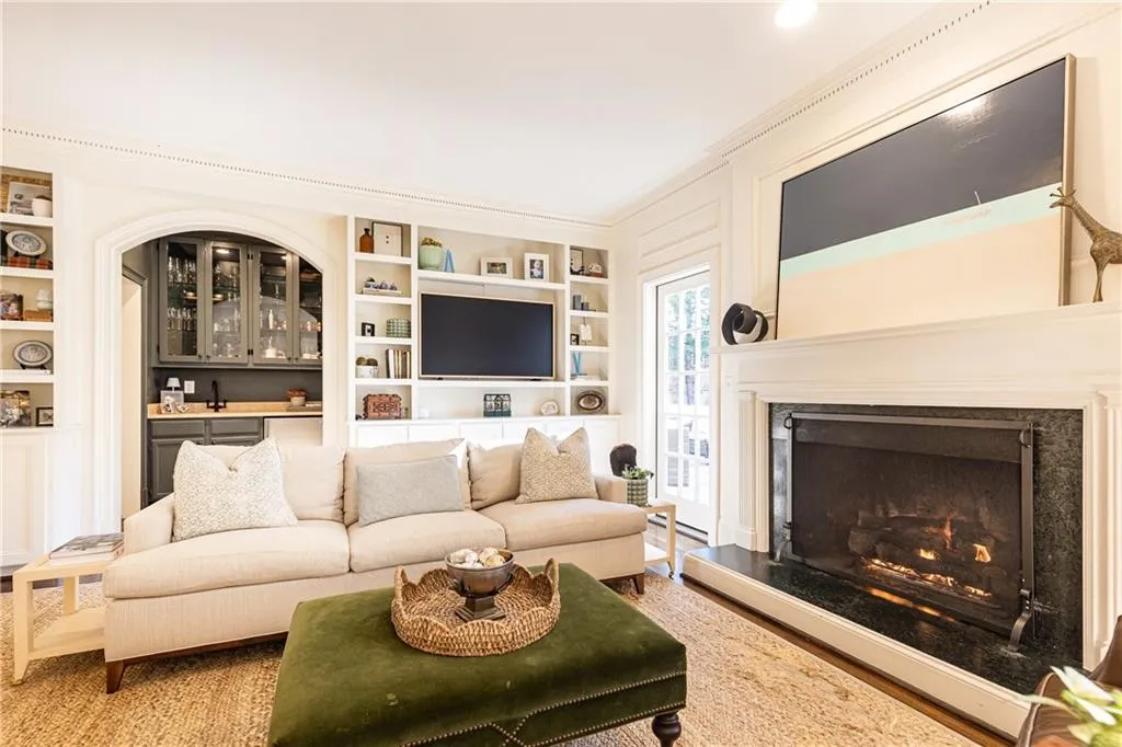 900 Hawick Drive Nw, Atlanta, Georgia 30327, 4 Bedrooms Bedrooms, 0 ,3 BathroomsBathrooms,Residential,For Sale,900 Hawick Drive Nw,7688792