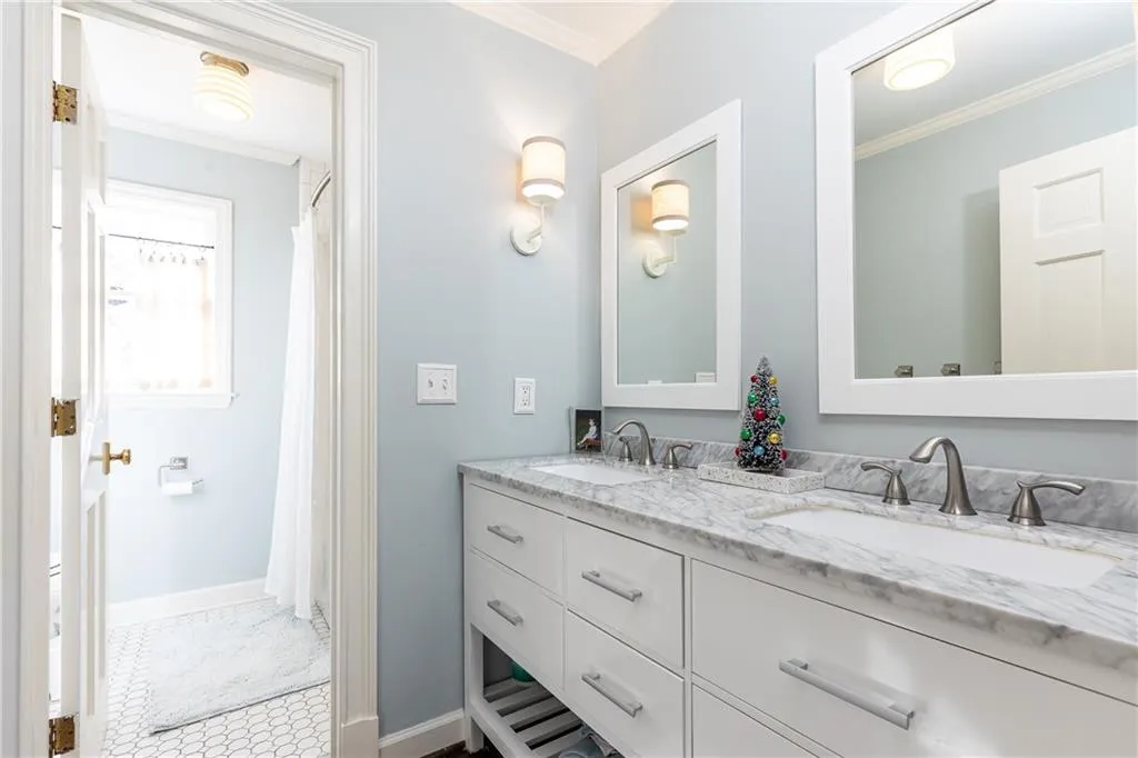 900 Hawick Drive Nw, Atlanta, Georgia 30327, 4 Bedrooms Bedrooms, 0 ,3 BathroomsBathrooms,Residential,For Sale,900 Hawick Drive Nw,7688792