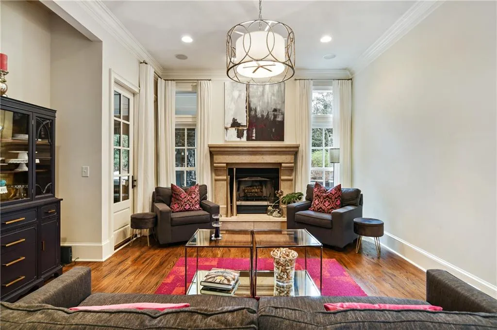 730 E Northway Lane, Atlanta, Georgia 30342, 6 Bedrooms Bedrooms, ,6 BathroomsBathrooms,Residential,Sold,730 E Northway Lane,7009196