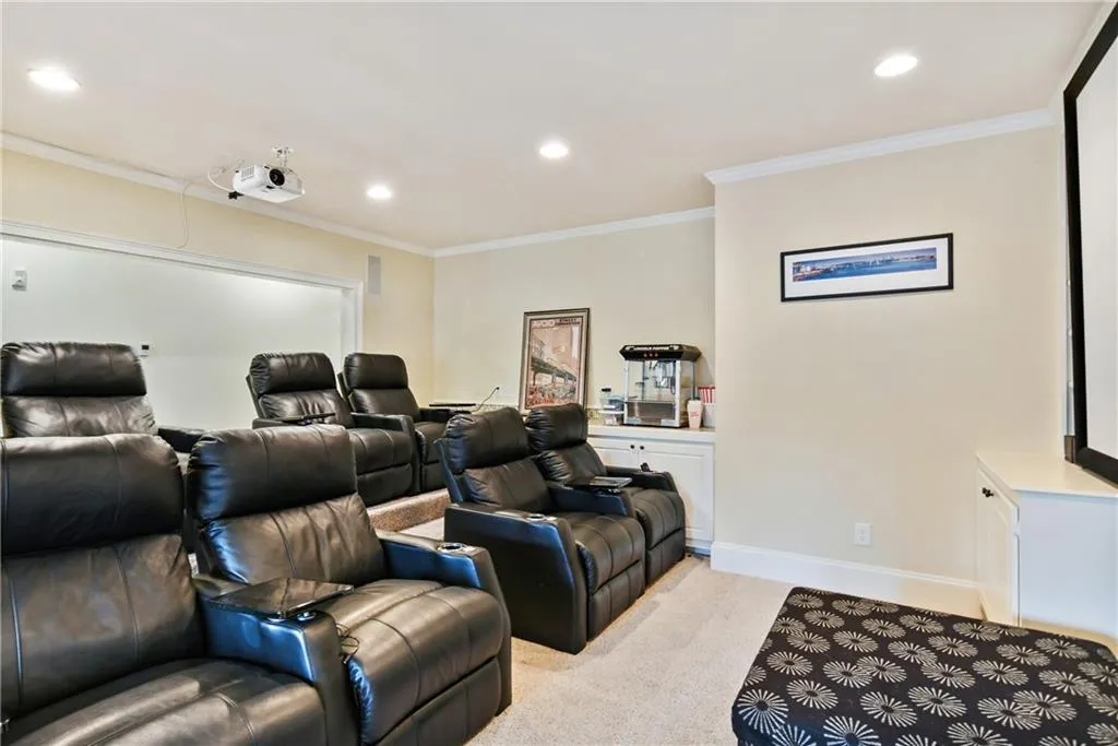 730 E Northway Lane, Atlanta, Georgia 30342, 6 Bedrooms Bedrooms, ,6 BathroomsBathrooms,Residential,Sold,730 E Northway Lane,7009196