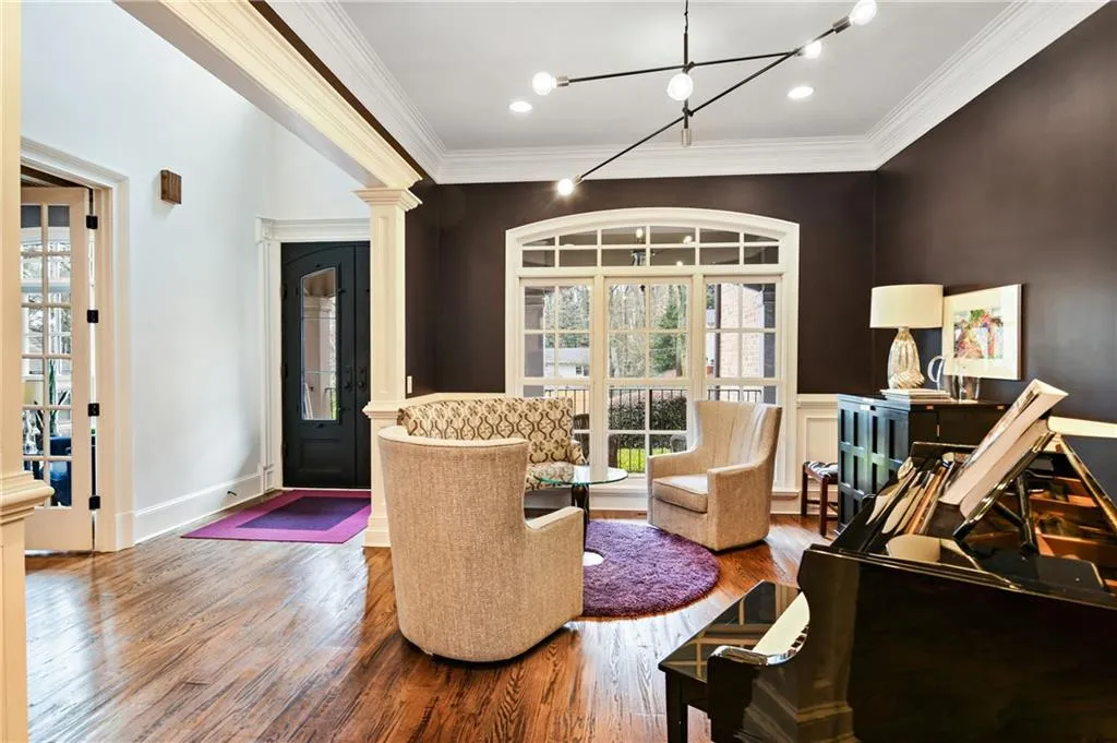 730 E Northway Lane, Atlanta, Georgia 30342, 6 Bedrooms Bedrooms, ,6 BathroomsBathrooms,Residential,Sold,730 E Northway Lane,7009196