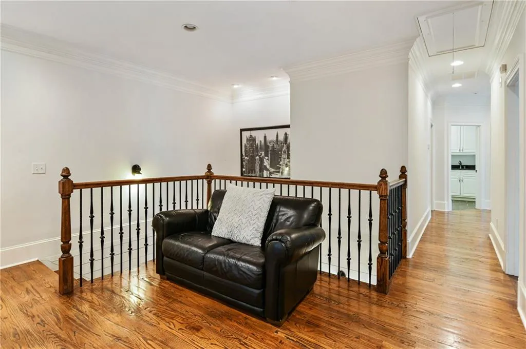 730 E Northway Lane, Atlanta, Georgia 30342, 6 Bedrooms Bedrooms, ,6 BathroomsBathrooms,Residential,Sold,730 E Northway Lane,7009196