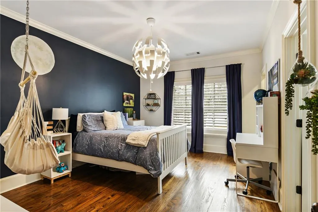 730 E Northway Lane, Atlanta, Georgia 30342, 6 Bedrooms Bedrooms, ,6 BathroomsBathrooms,Residential,Sold,730 E Northway Lane,7009196