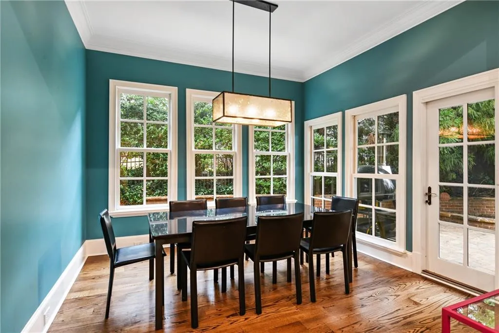 730 E Northway Lane, Atlanta, Georgia 30342, 6 Bedrooms Bedrooms, ,6 BathroomsBathrooms,Residential,Sold,730 E Northway Lane,7009196