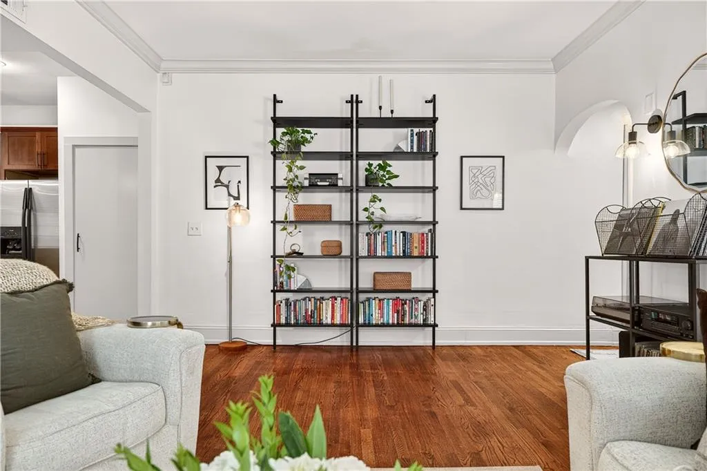 22 Collier Road Nw Unit 8, Atlanta, Georgia 30309, 1 Bedroom Bedrooms, ,1 BathroomBathrooms,Residential,For Sale,22 Collier Road Nw Unit 8,7648396