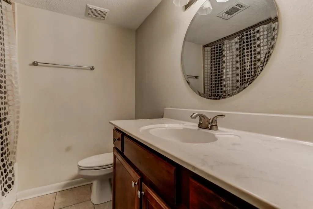 5095 Roswell Road Unit 205, Atlanta, Georgia 30342, 2 Bedrooms Bedrooms, ,2 BathroomsBathrooms,Residential,Sold,5095 Roswell Road Unit 205,6012484