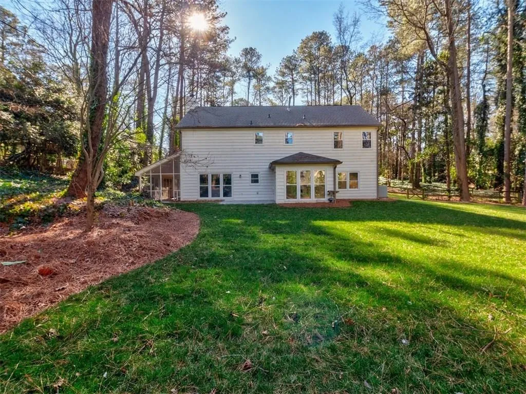 510 Dalrymple Road, Atlanta, Georgia 30328, 4 Bedrooms Bedrooms, ,2 BathroomsBathrooms,Residential,Sold,510 Dalrymple Road,6124195