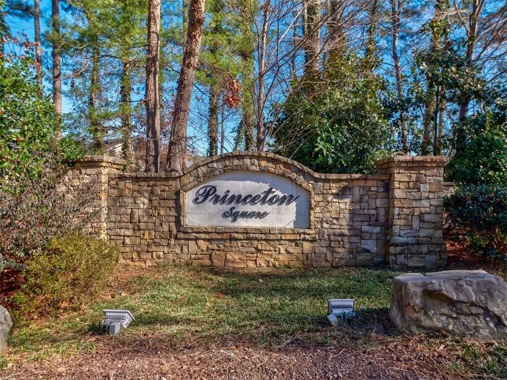 510 Dalrymple Road, Atlanta, Georgia 30328, 4 Bedrooms Bedrooms, ,2 BathroomsBathrooms,Residential,Sold,510 Dalrymple Road,6124195