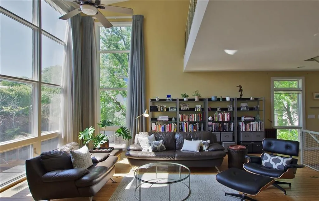 1307 Hoffman Lane Nw, Atlanta, Georgia 30318, 2 Bedrooms Bedrooms, ,2 BathroomsBathrooms,Residential,Sold,1307 Hoffman Lane Nw,6000233