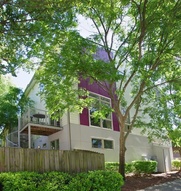 1307 Hoffman Lane Nw, Atlanta, Georgia 30318, 2 Bedrooms Bedrooms, ,2 BathroomsBathrooms,Residential,Sold,1307 Hoffman Lane Nw,6000233