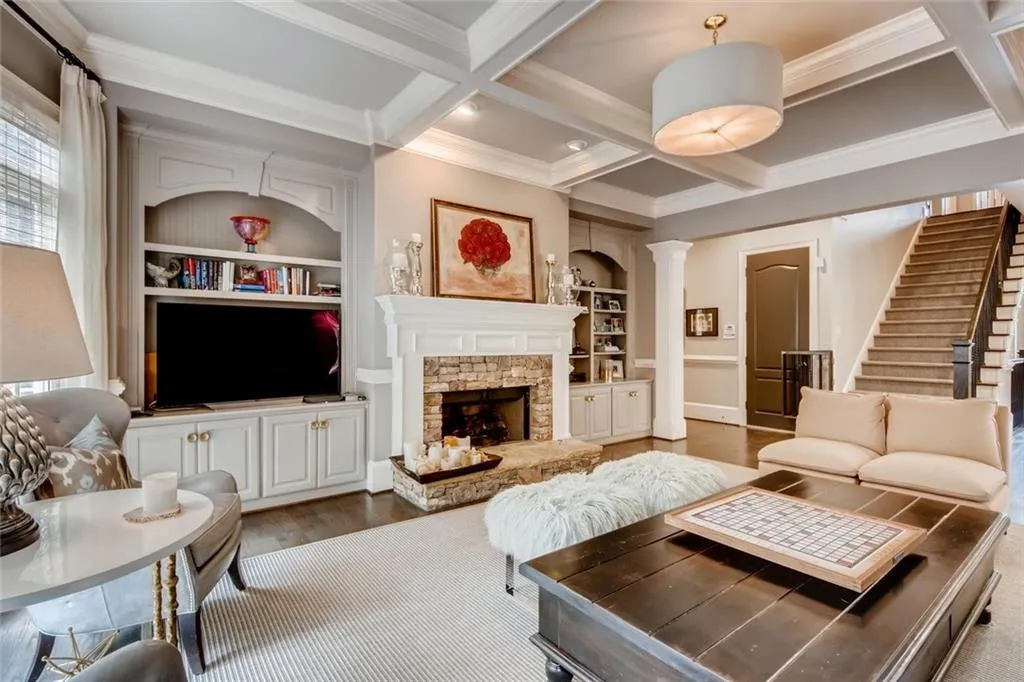 800 Stratford Court, Atlanta, Georgia 30350, 6 Bedrooms Bedrooms, ,5 BathroomsBathrooms,Residential,Sold,800 Stratford Court,6722401