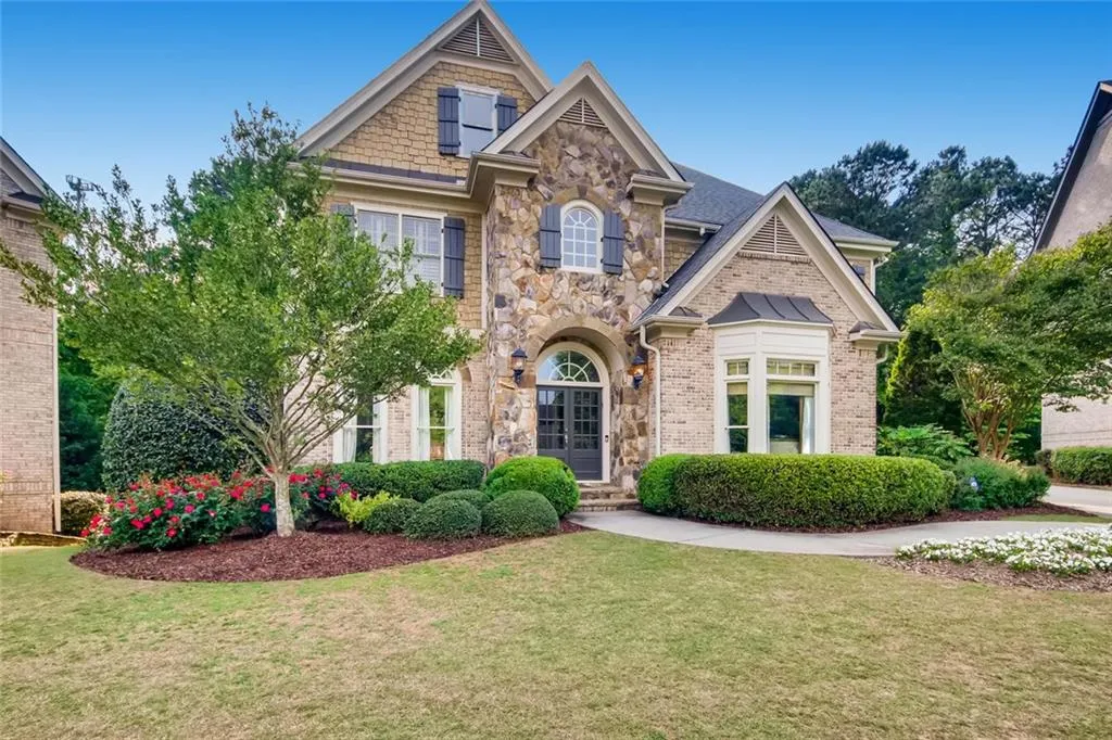 800 Stratford Court, Atlanta, Georgia 30350, 6 Bedrooms Bedrooms, ,5 BathroomsBathrooms,Residential,Sold,800 Stratford Court,6722401