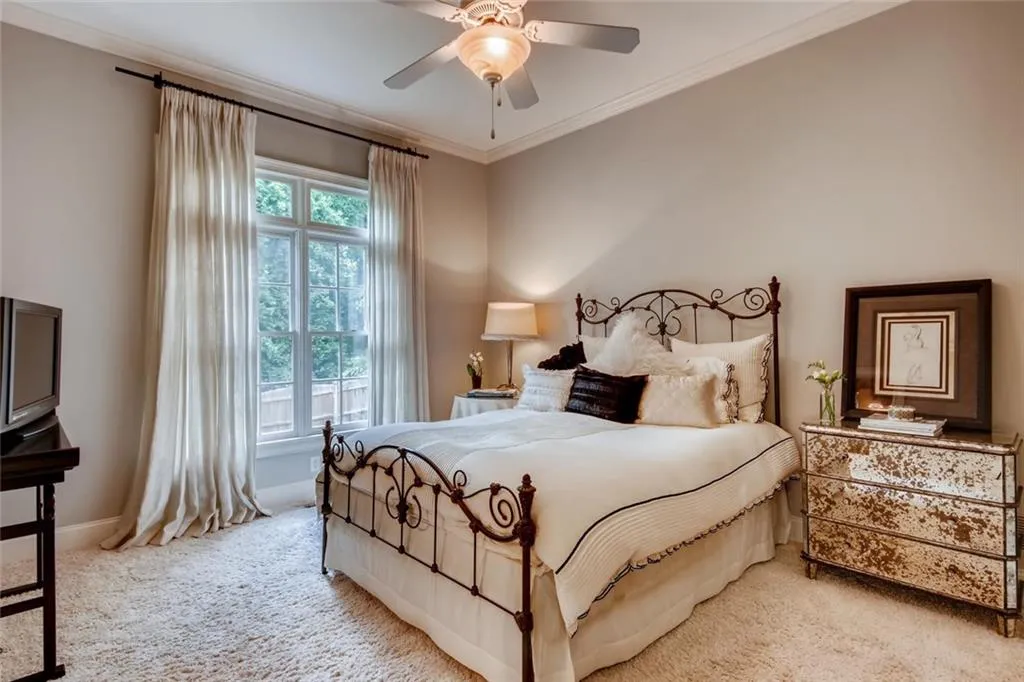 800 Stratford Court, Atlanta, Georgia 30350, 6 Bedrooms Bedrooms, ,5 BathroomsBathrooms,Residential,Sold,800 Stratford Court,6722401
