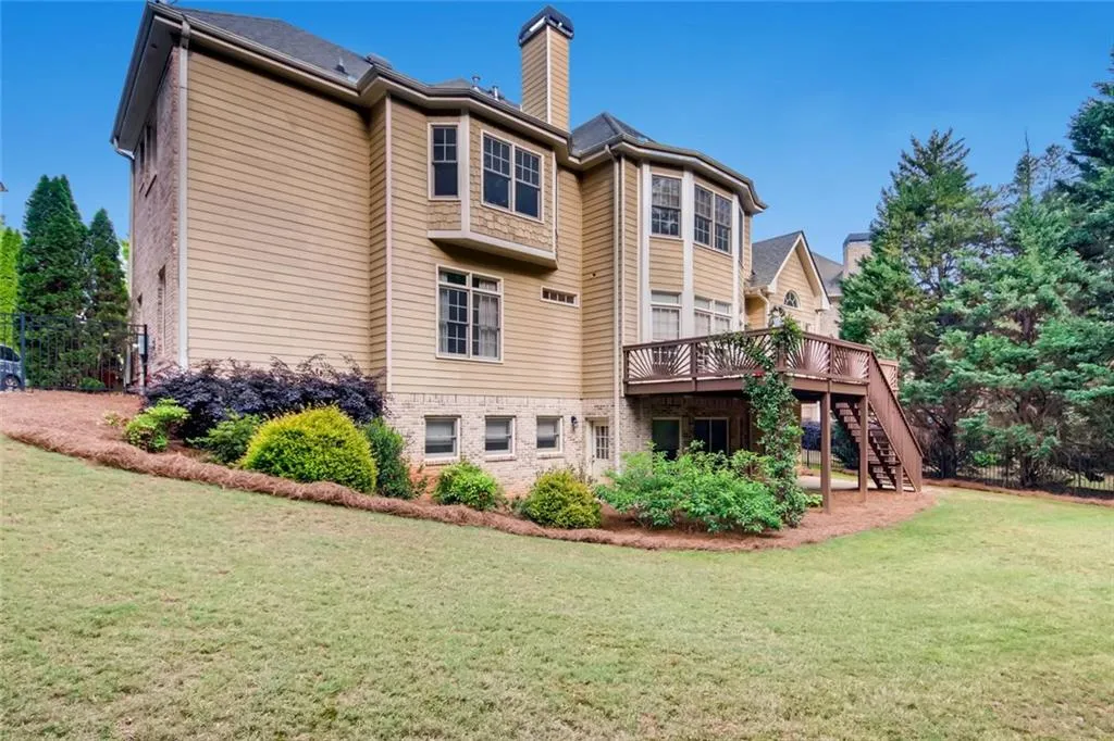 800 Stratford Court, Atlanta, Georgia 30350, 6 Bedrooms Bedrooms, ,5 BathroomsBathrooms,Residential,Sold,800 Stratford Court,6722401