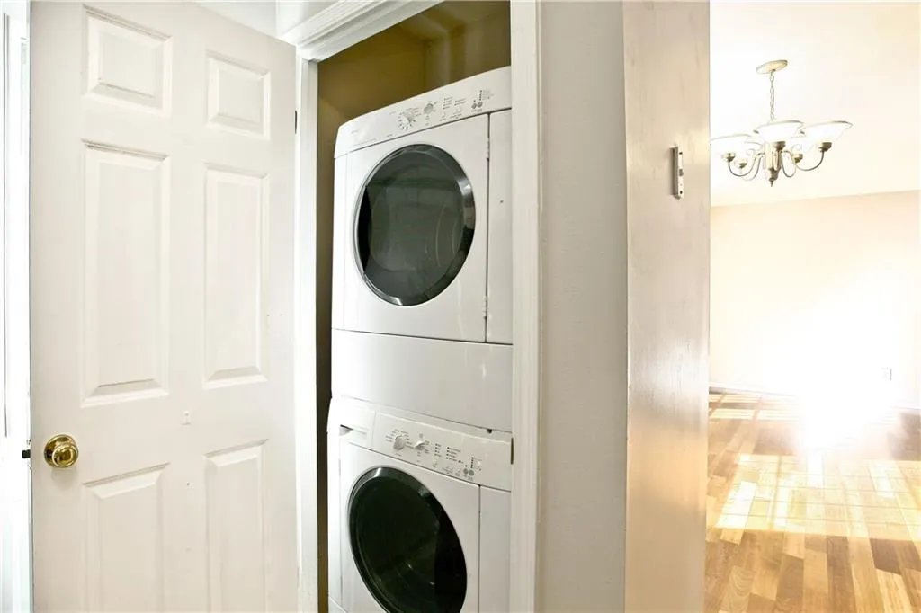 5375 Roswell Road Unit C5, Atlanta, Georgia 30342, 2 Bedrooms Bedrooms, ,1 BathroomBathrooms,Residential,Sold,5375 Roswell Road Unit C5,6073428