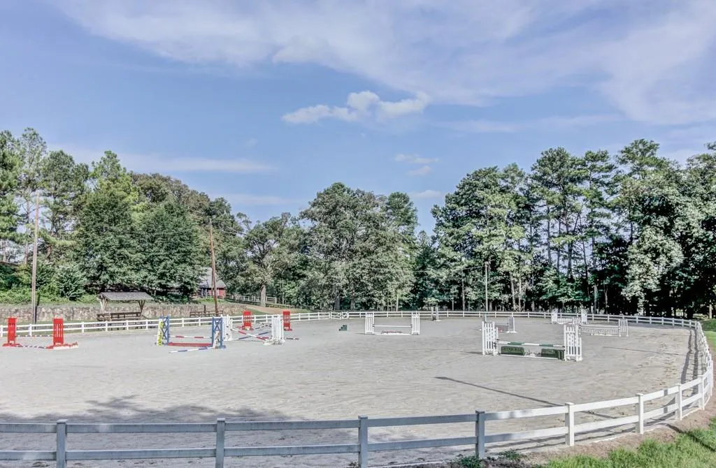 5641 Roswell Road Unit 307, Sandy Springs, Georgia 30342, 1 Bedroom Bedrooms, ,1 BathroomBathrooms,Residential,Sold,5641 Roswell Road Unit 307,6763116