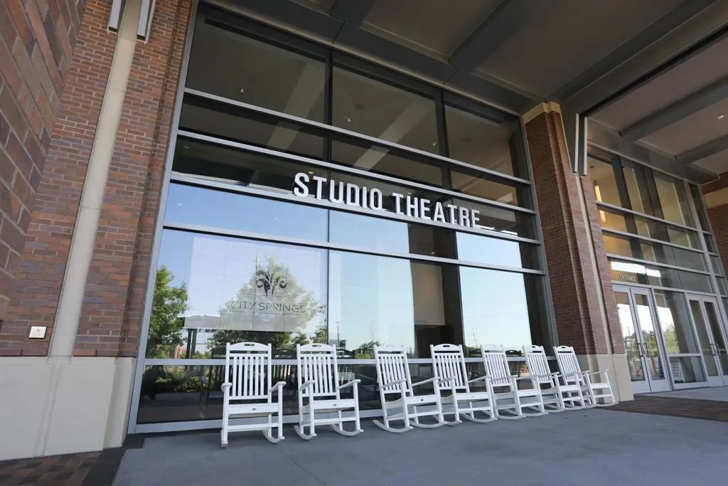 5641 Roswell Road Unit 307, Sandy Springs, Georgia 30342, 1 Bedroom Bedrooms, ,1 BathroomBathrooms,Residential,Sold,5641 Roswell Road Unit 307,6763116