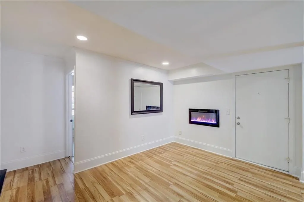 5511 Kingsport Drive Unit 30, Sandy Springs, Georgia 30342, 3 Bedrooms Bedrooms, ,1 BathroomBathrooms,Residential,Sold,5511 Kingsport Drive Unit 30,7121965