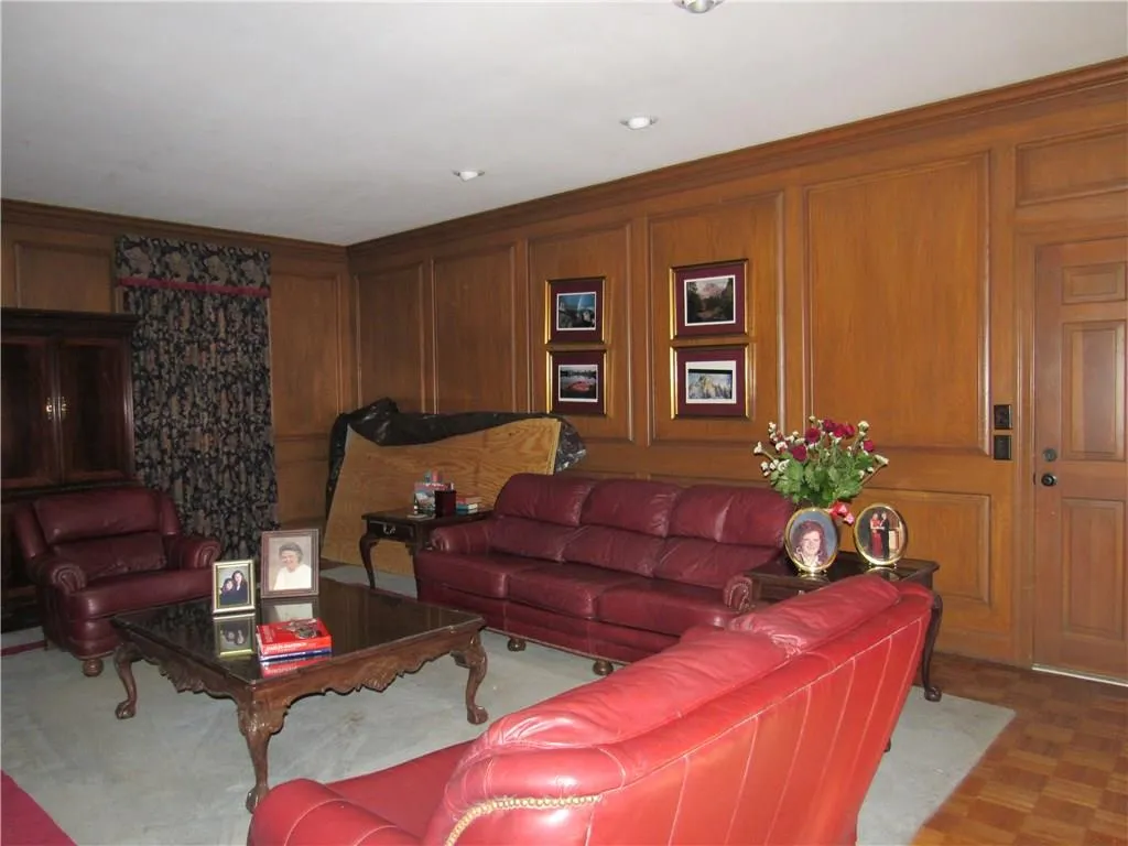 105 Blenheim Place, Atlanta, Georgia 30350, 6 Bedrooms Bedrooms, ,4 BathroomsBathrooms,Residential,Sold,105 Blenheim Place,5973887