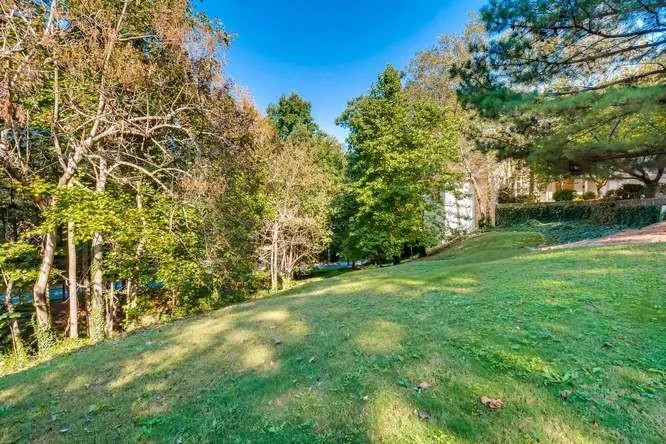 1 Powers Chase Circle, Atlanta, Georgia 30327, 4 Bedrooms Bedrooms, ,4 BathroomsBathrooms,Residential,Sold,1 Powers Chase Circle,5922206