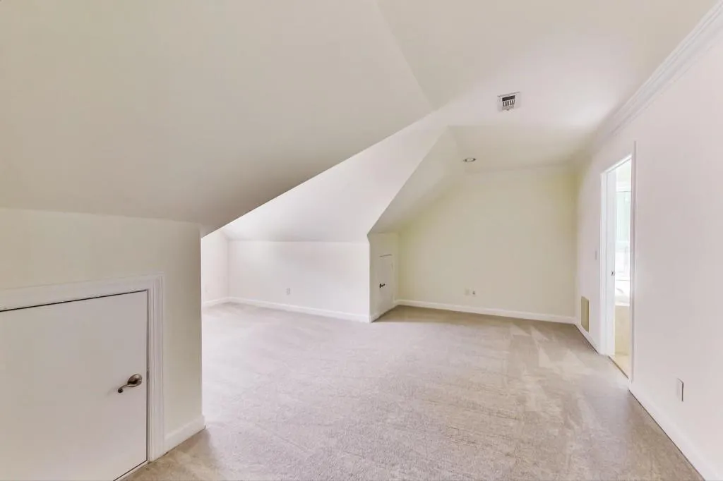 6375 Glenridge Drive Unit 200, Atlanta, Georgia 30328, 4 Bedrooms Bedrooms, ,3 BathroomsBathrooms,Residential,Sold,6375 Glenridge Drive Unit 200,6943613