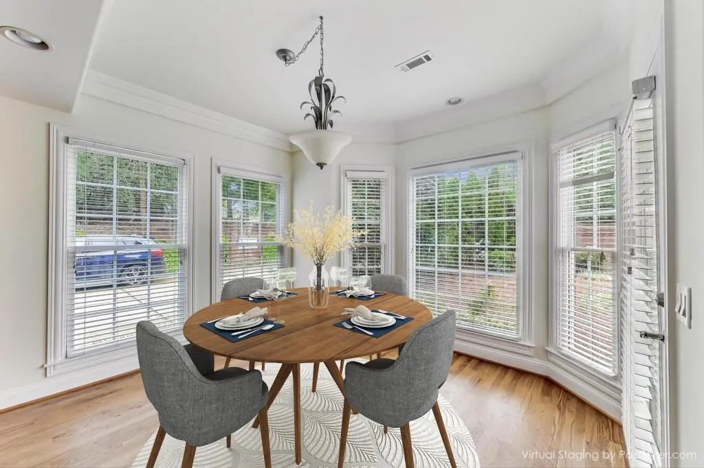 6375 Glenridge Drive Unit 200, Atlanta, Georgia 30328, 4 Bedrooms Bedrooms, ,3 BathroomsBathrooms,Residential,Sold,6375 Glenridge Drive Unit 200,6943613