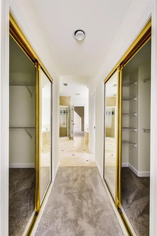 6375 Glenridge Drive Unit 200, Atlanta, Georgia 30328, 4 Bedrooms Bedrooms, ,3 BathroomsBathrooms,Residential,Sold,6375 Glenridge Drive Unit 200,6943613