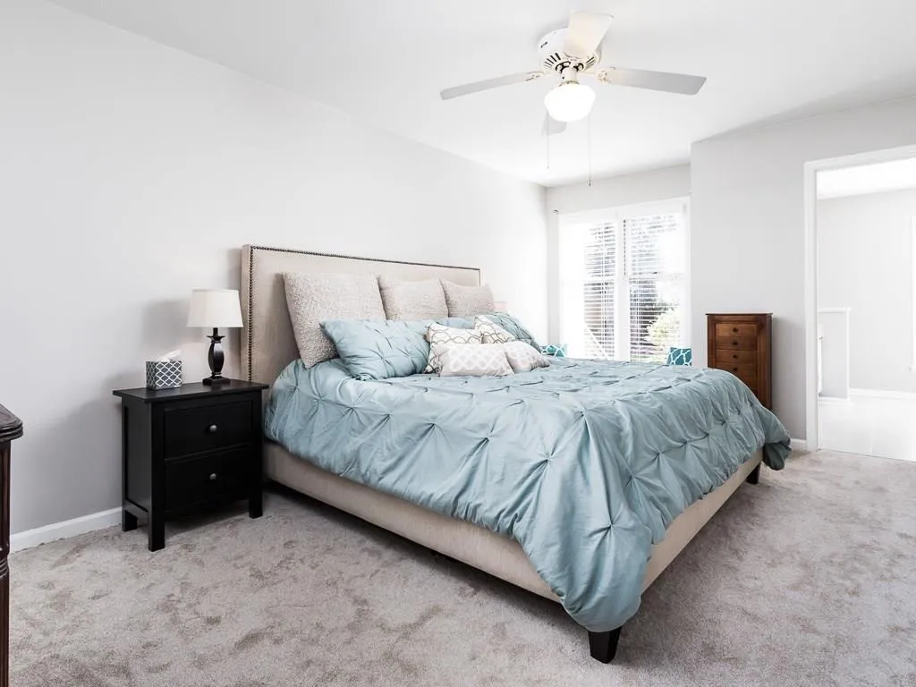 702 Garden Court, Atlanta, Georgia 30328, 2 Bedrooms Bedrooms, ,2 BathroomsBathrooms,Residential,Sold,702 Garden Court,5901785